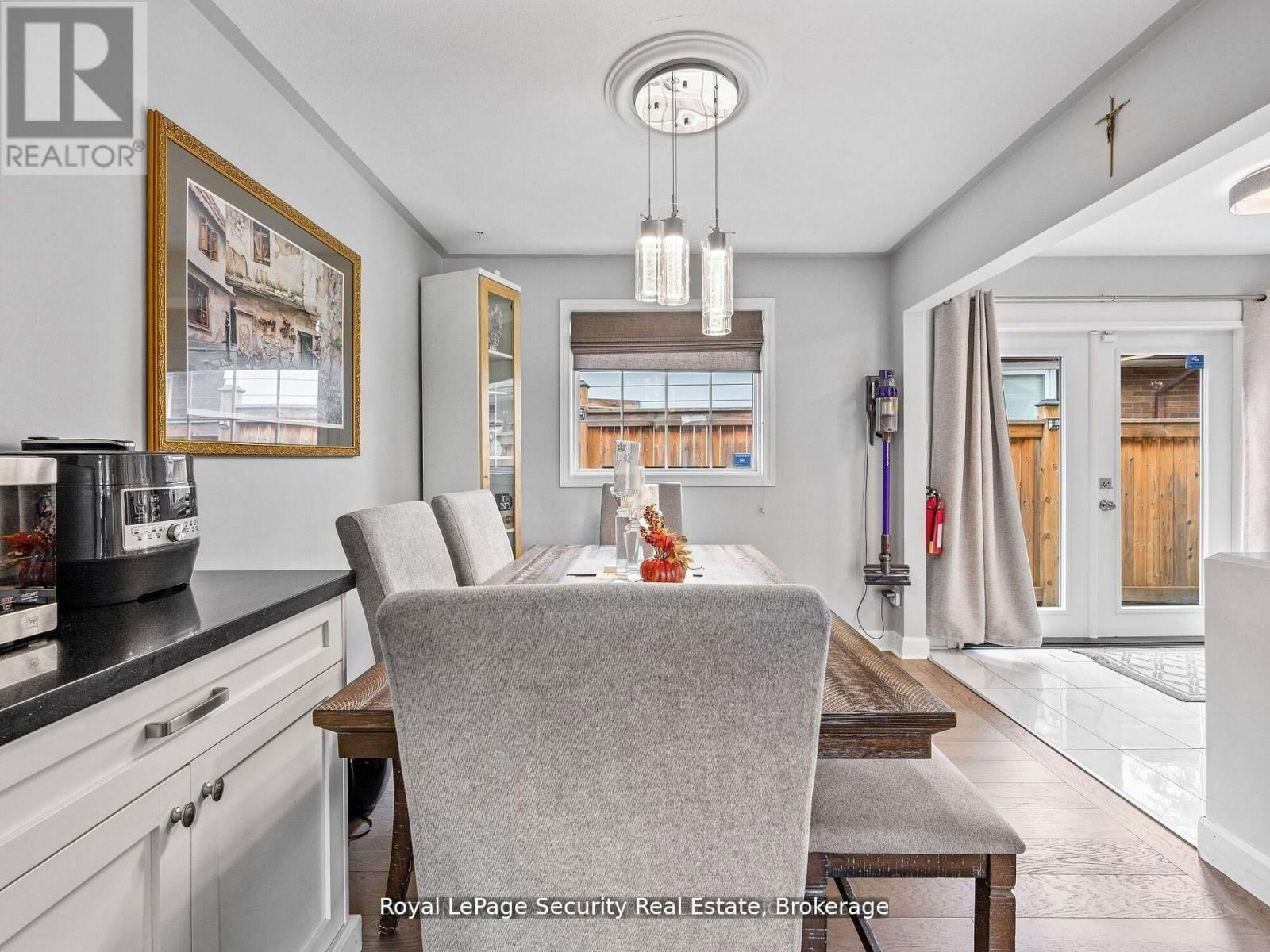 2 MAITLAND AVENUE Image 14
