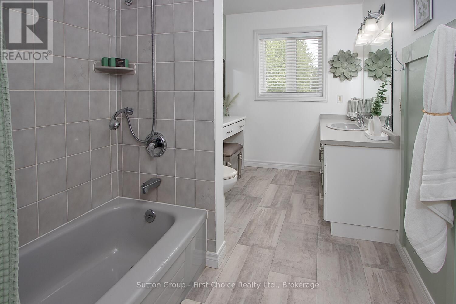 16 BURWELL ROAD Image 28