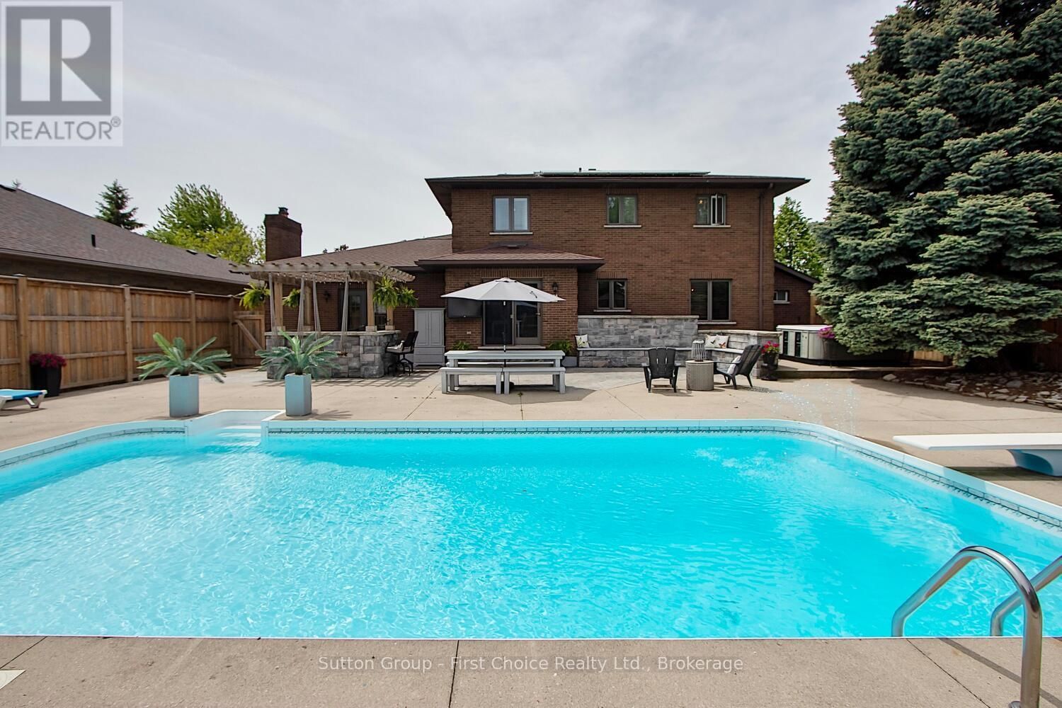 16 BURWELL ROAD Image 36