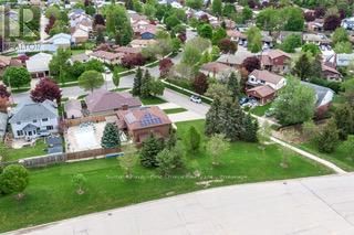 16 BURWELL ROAD Image 41