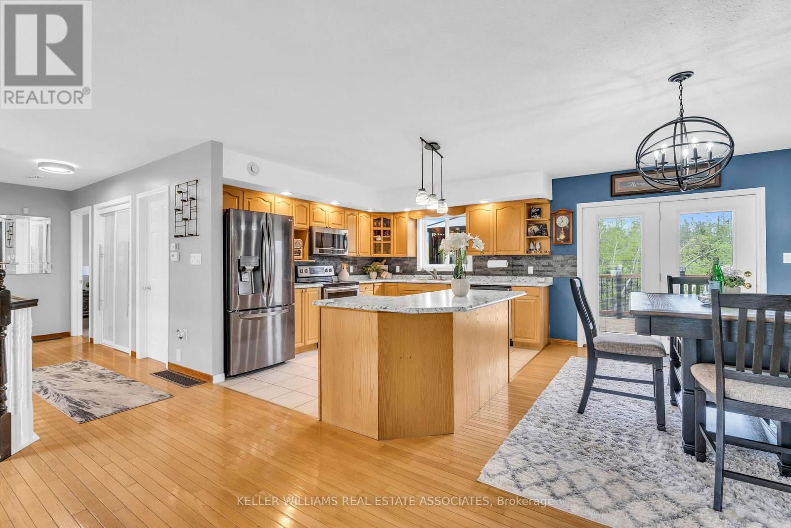 436451 4TH LINE Image 10