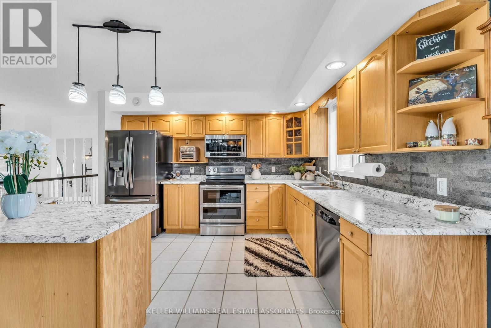 436451 4TH LINE Image 13