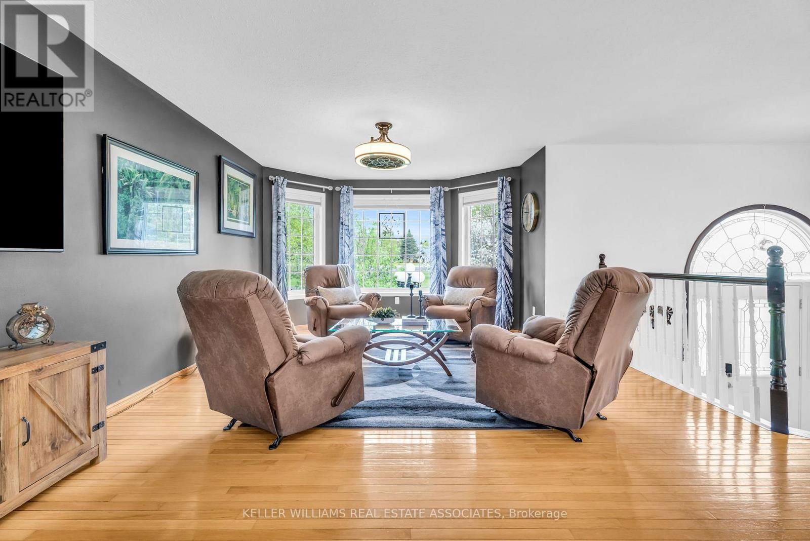 436451 4TH LINE Image 15