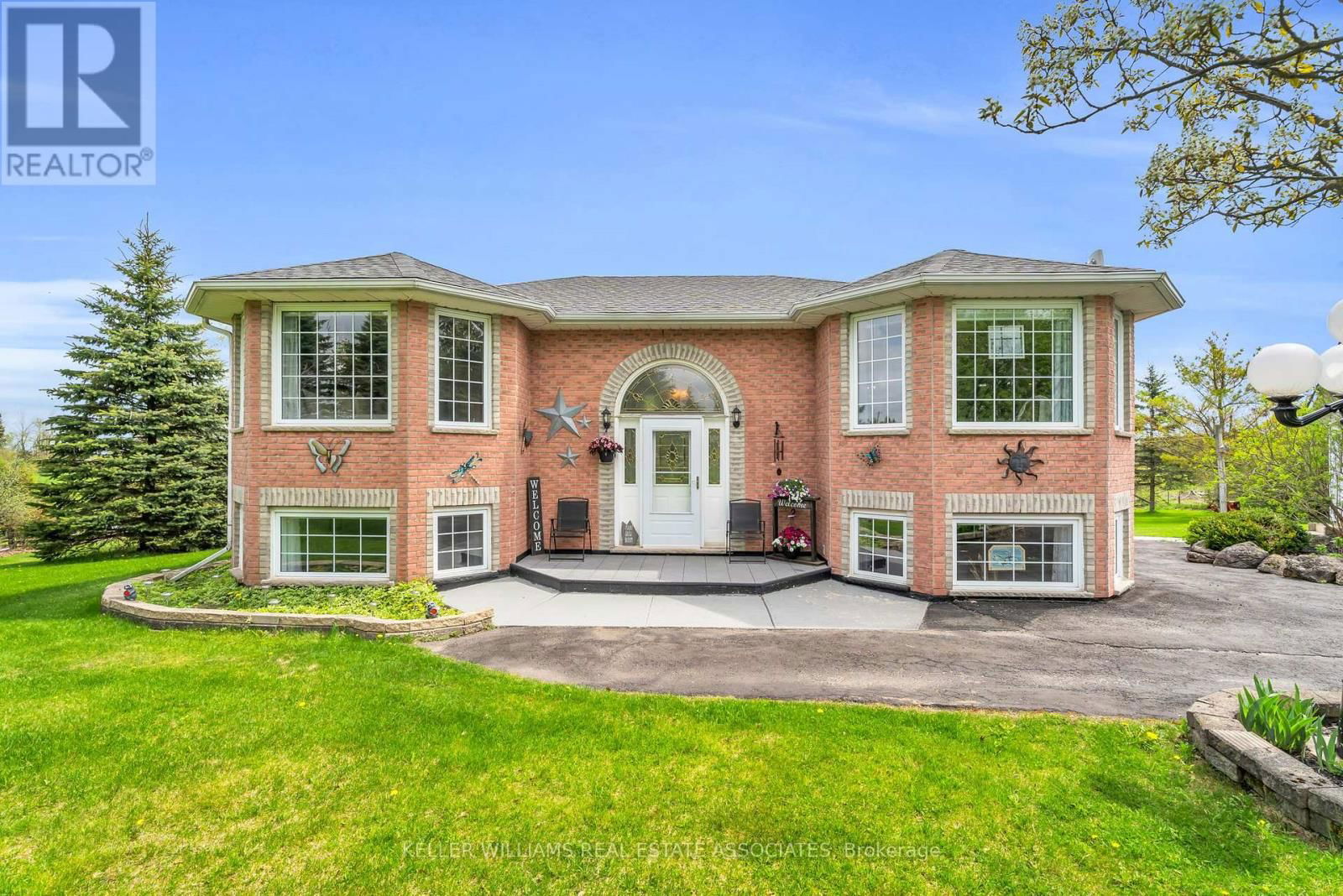 436451 4TH LINE Image 2