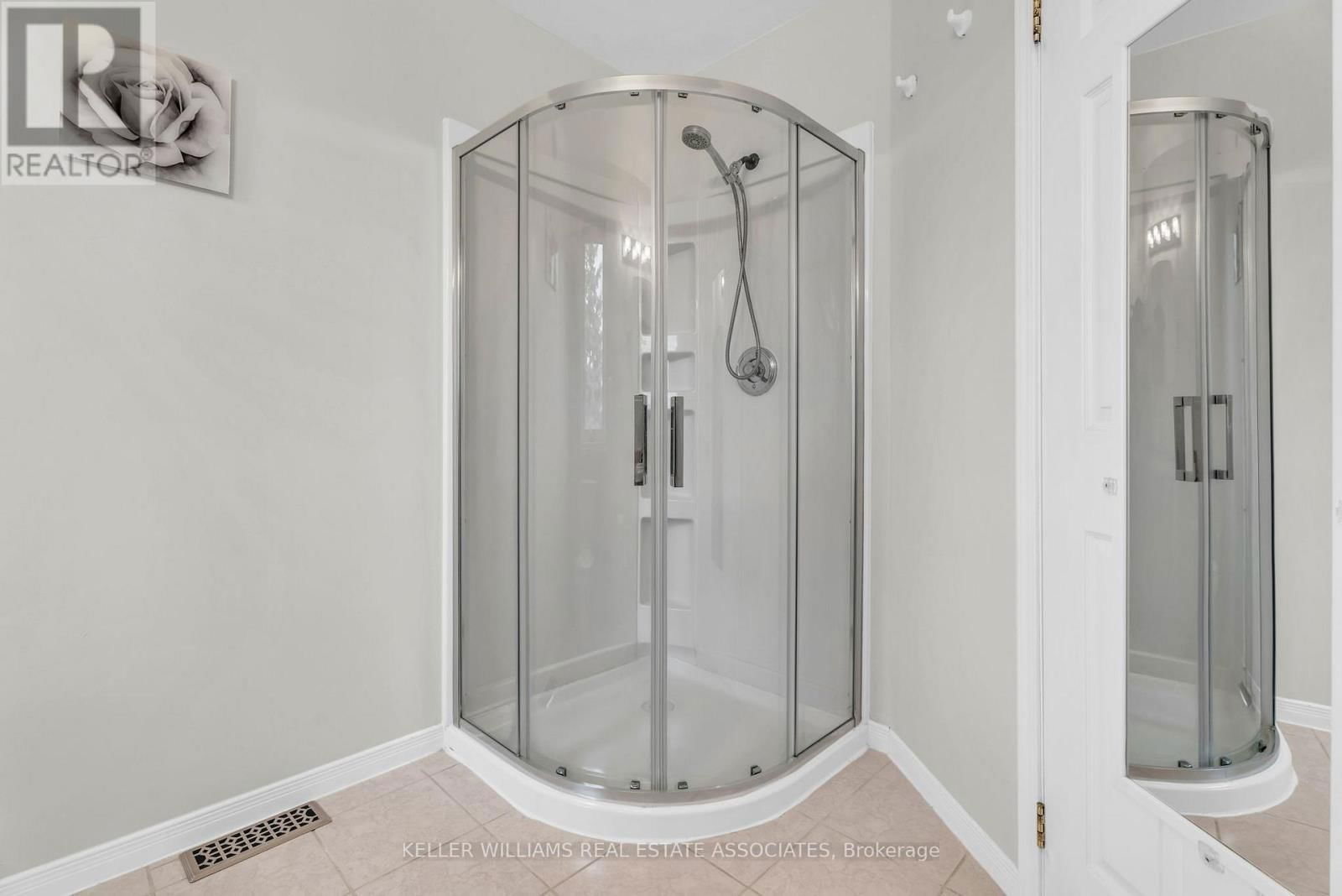 436451 4TH LINE Image 22
