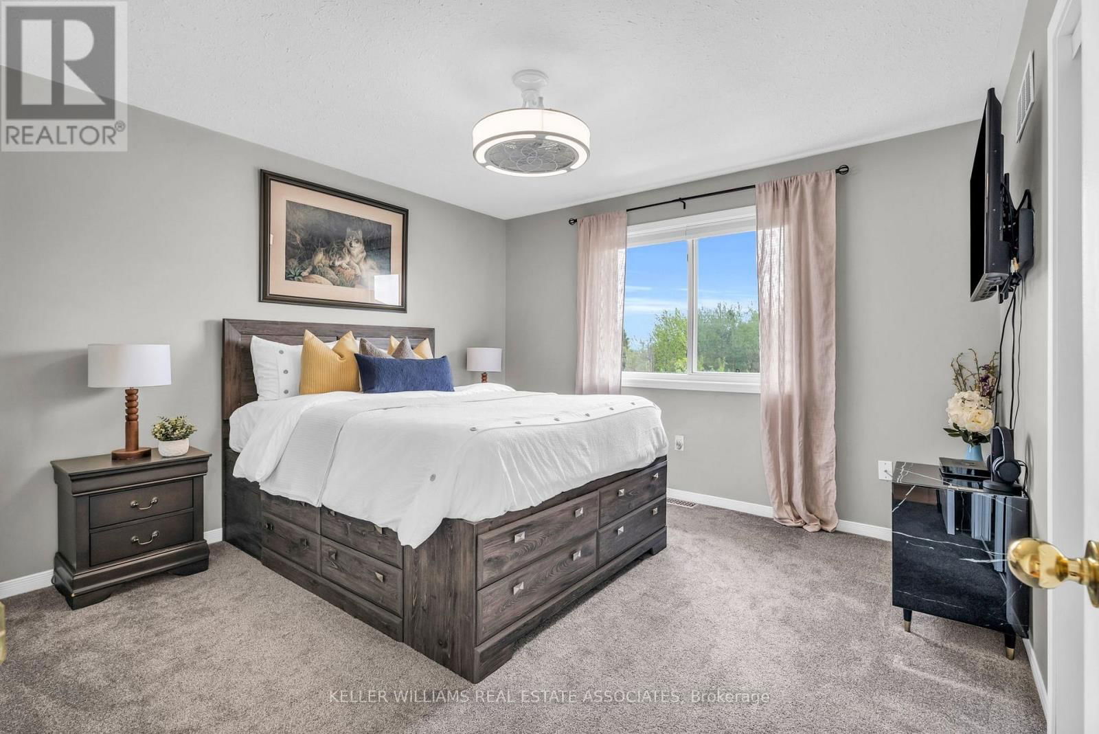 436451 4TH LINE Image 23