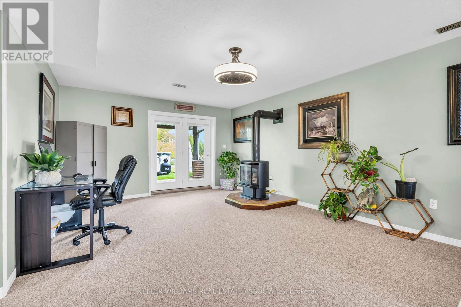 436451 4TH LINE Image 28