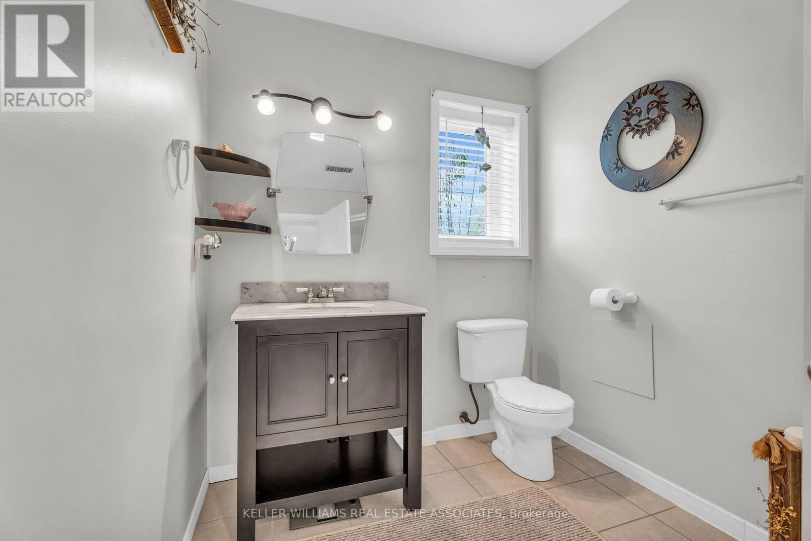 436451 4TH LINE Image 31