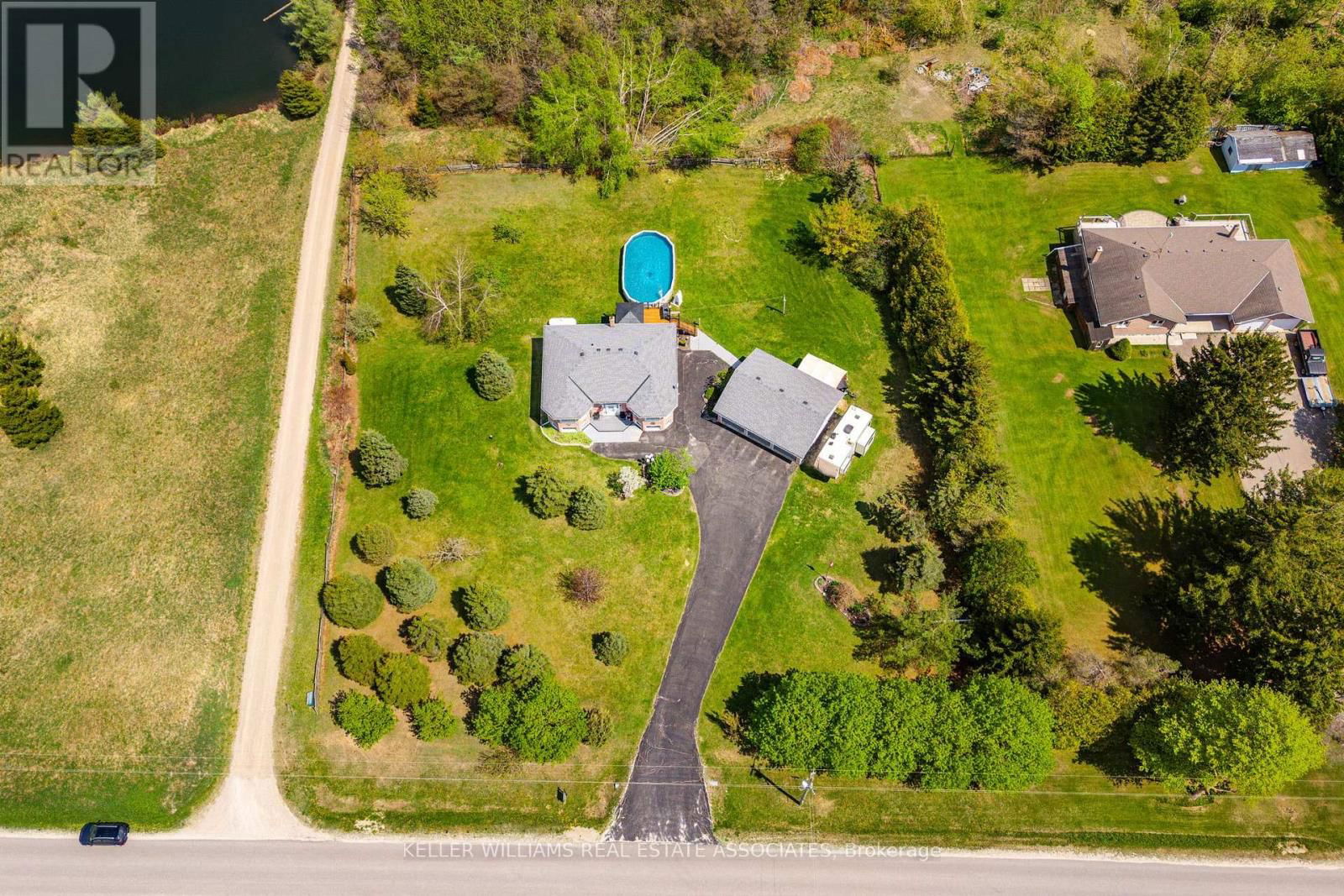436451 4TH LINE Image 4