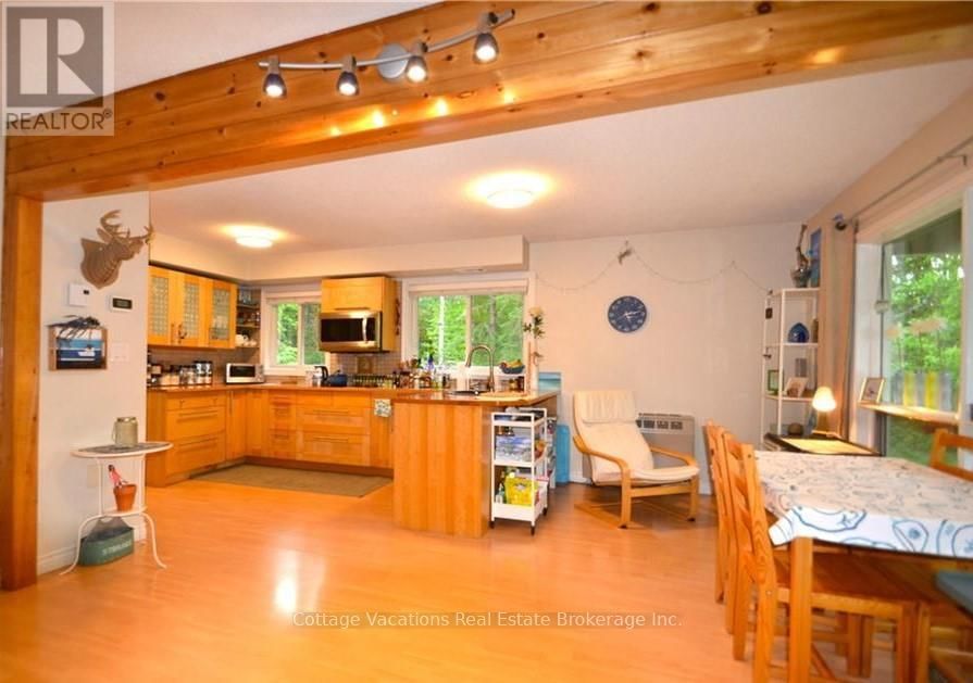 341 OLD NORTH ROAD Image 14