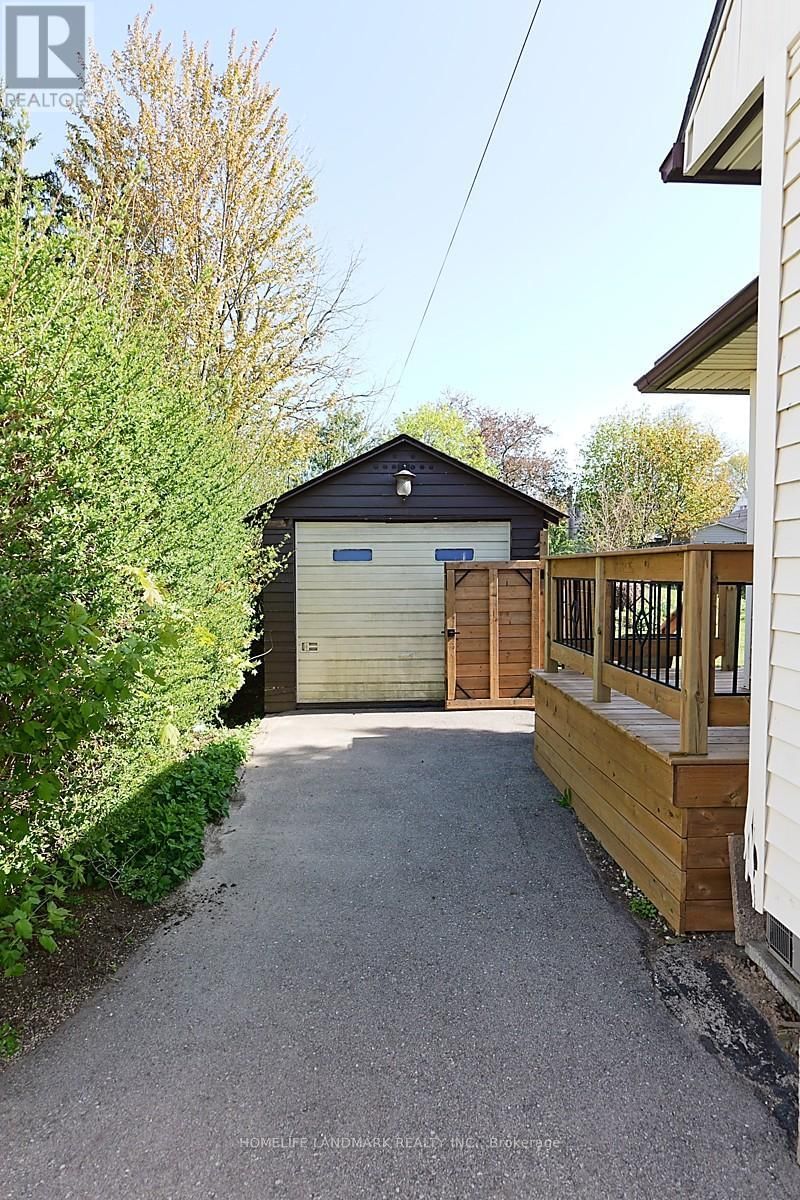 87 BALLANTYNE AVENUE Image 10