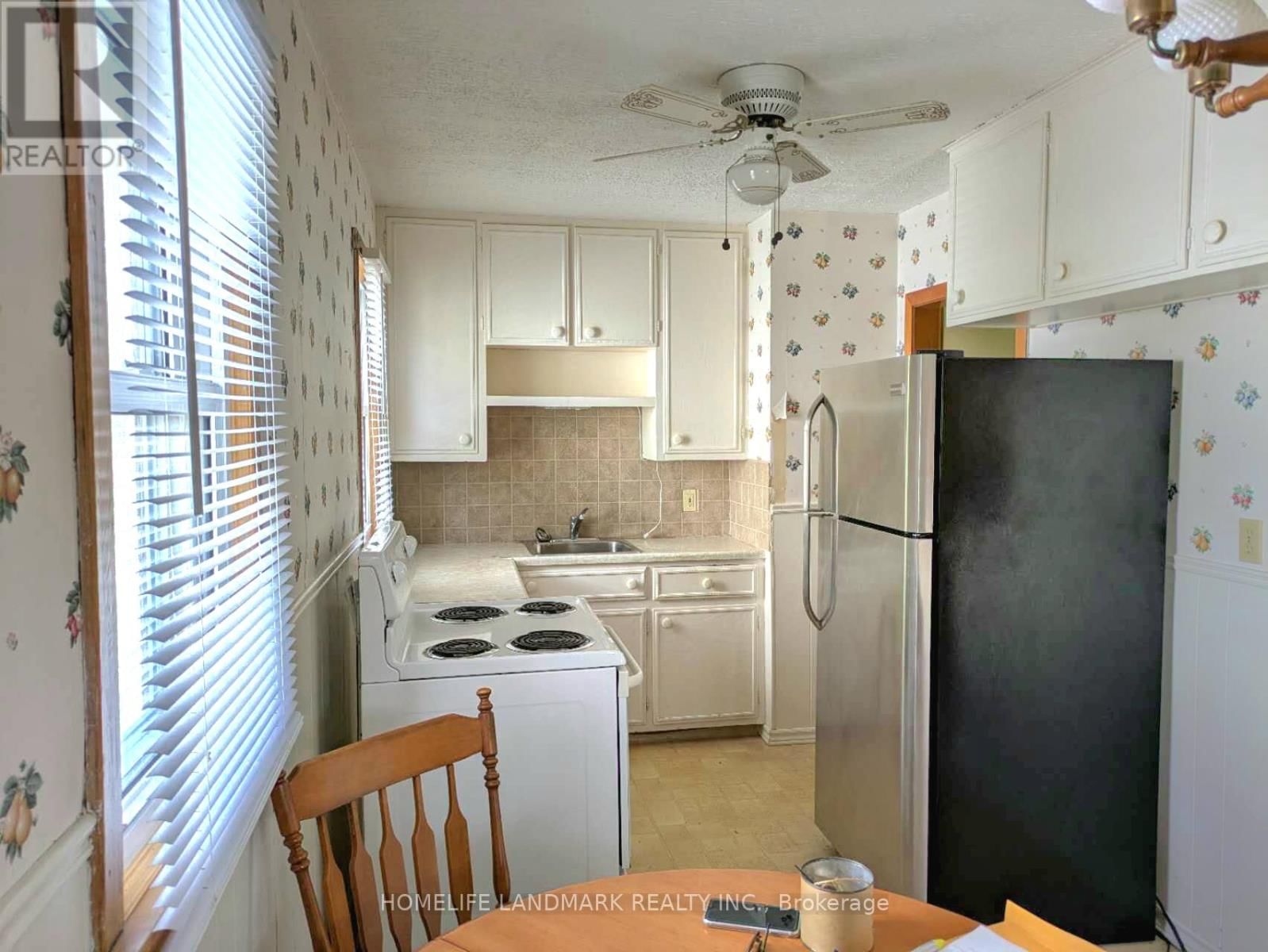 87 BALLANTYNE AVENUE Image 14