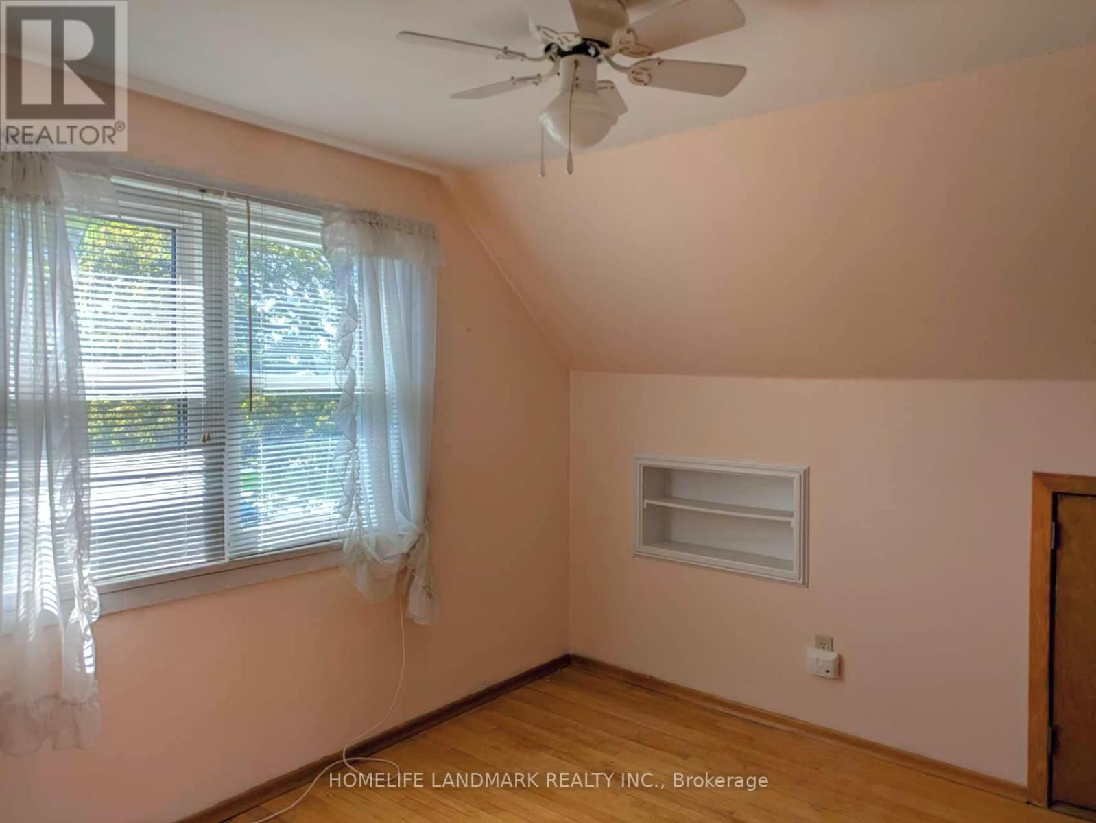 87 BALLANTYNE AVENUE Image 21