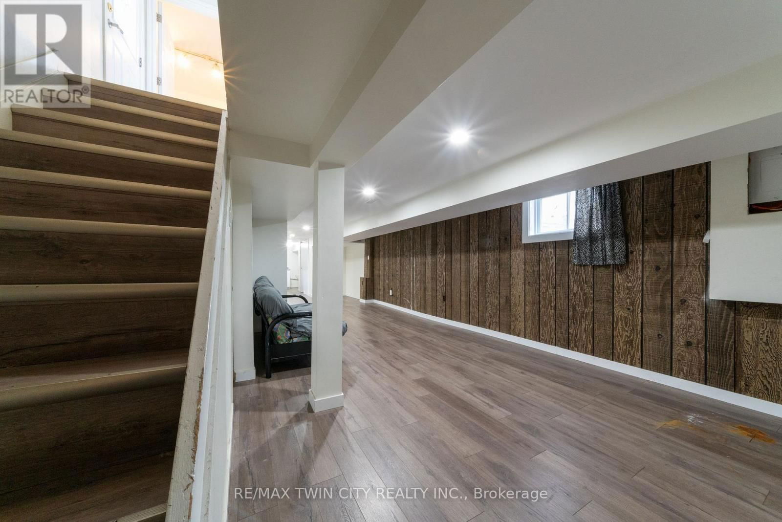 124 OAKLAND AVENUE Image 11