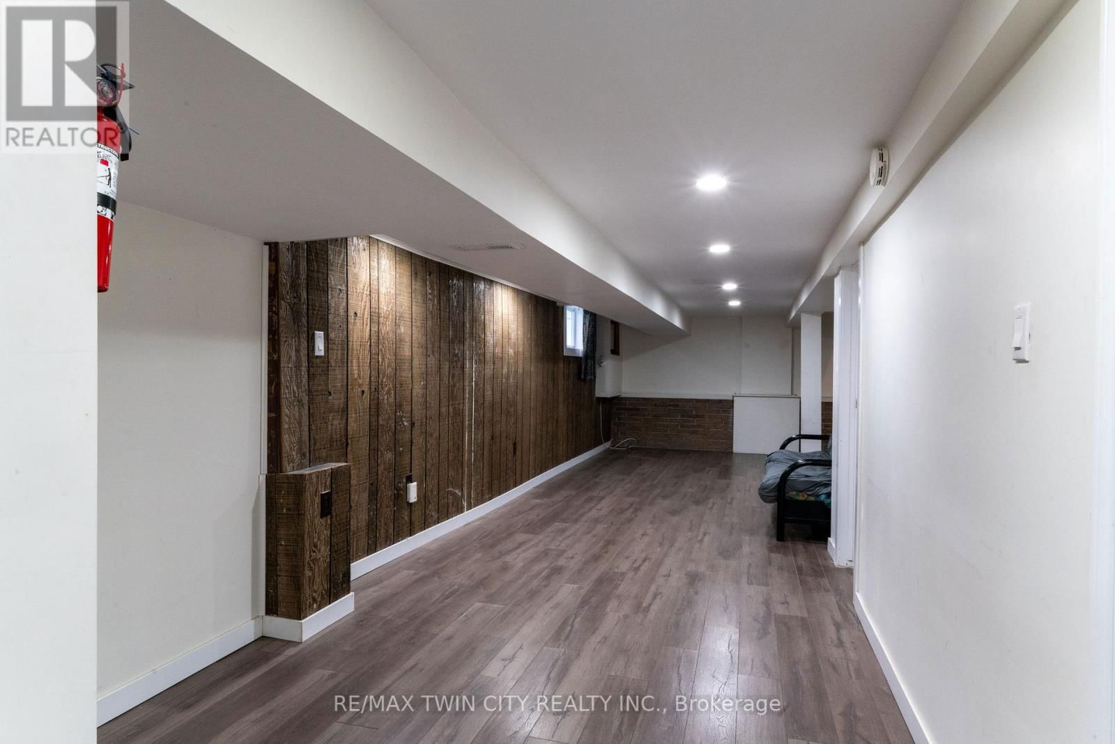 124 OAKLAND AVENUE Image 18