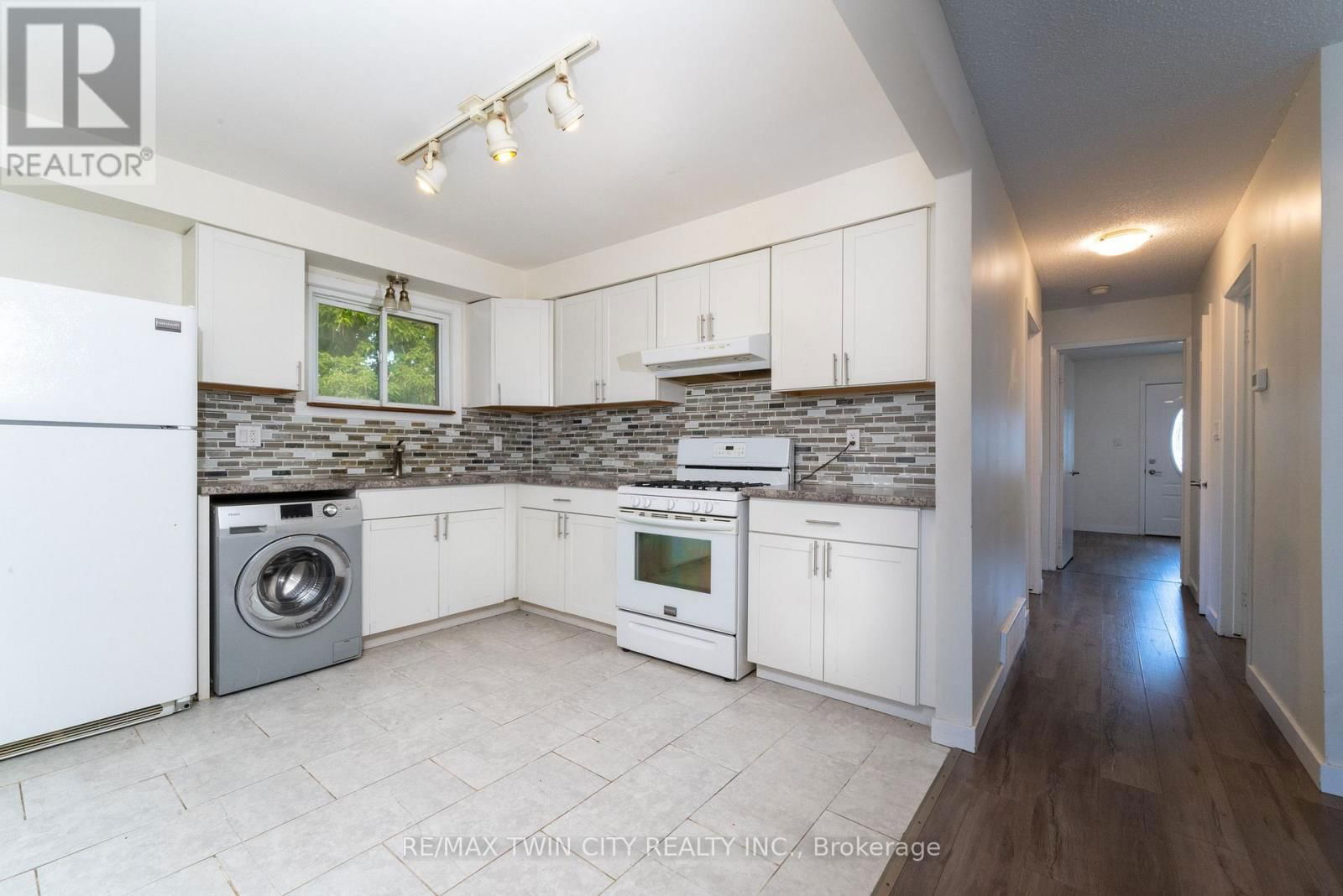 124 OAKLAND AVENUE Image 4