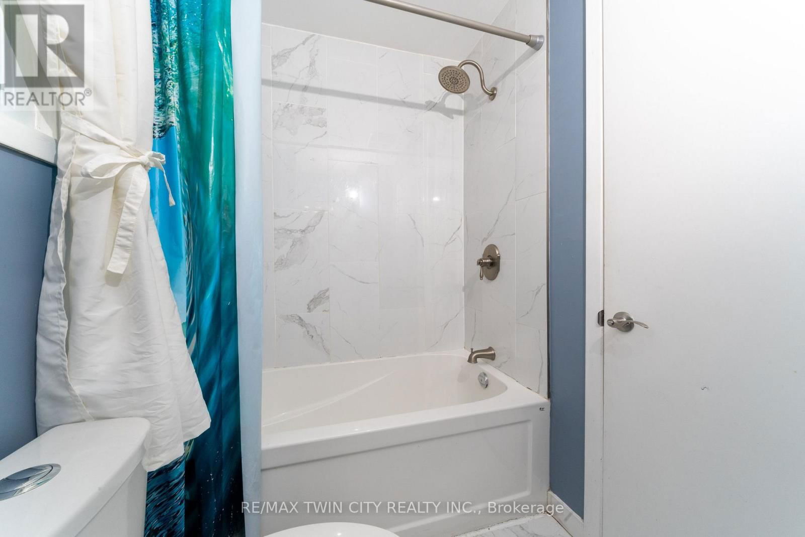 124 OAKLAND AVENUE Image 5