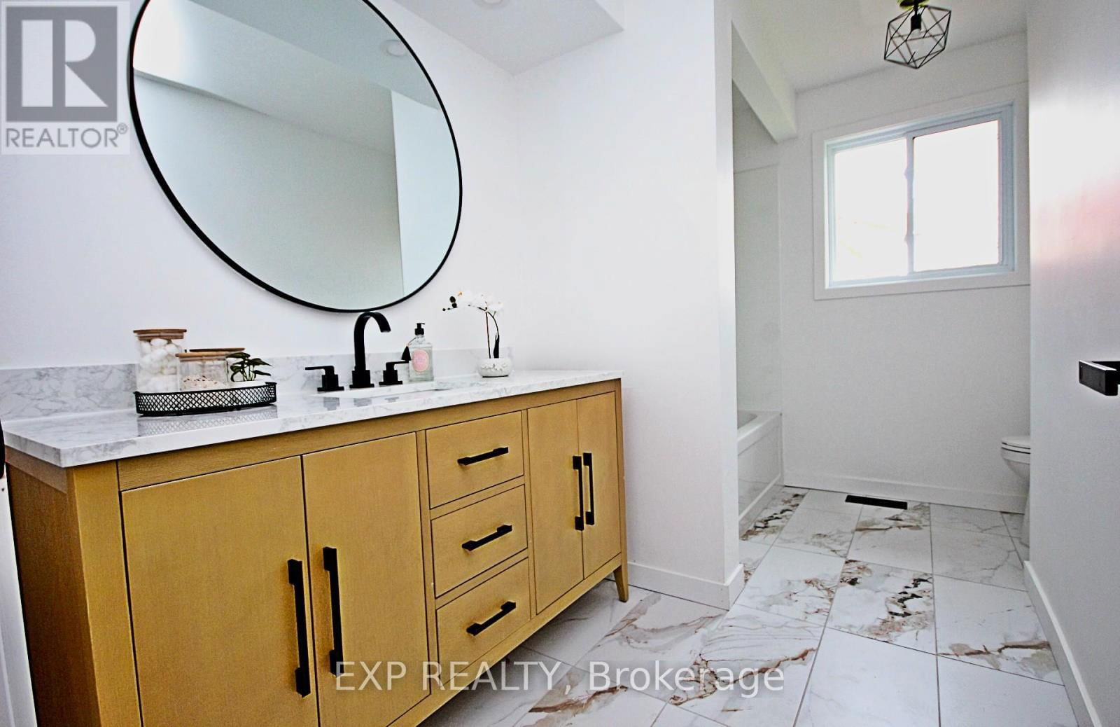 68 COLUMBIA AVENUE Image 11