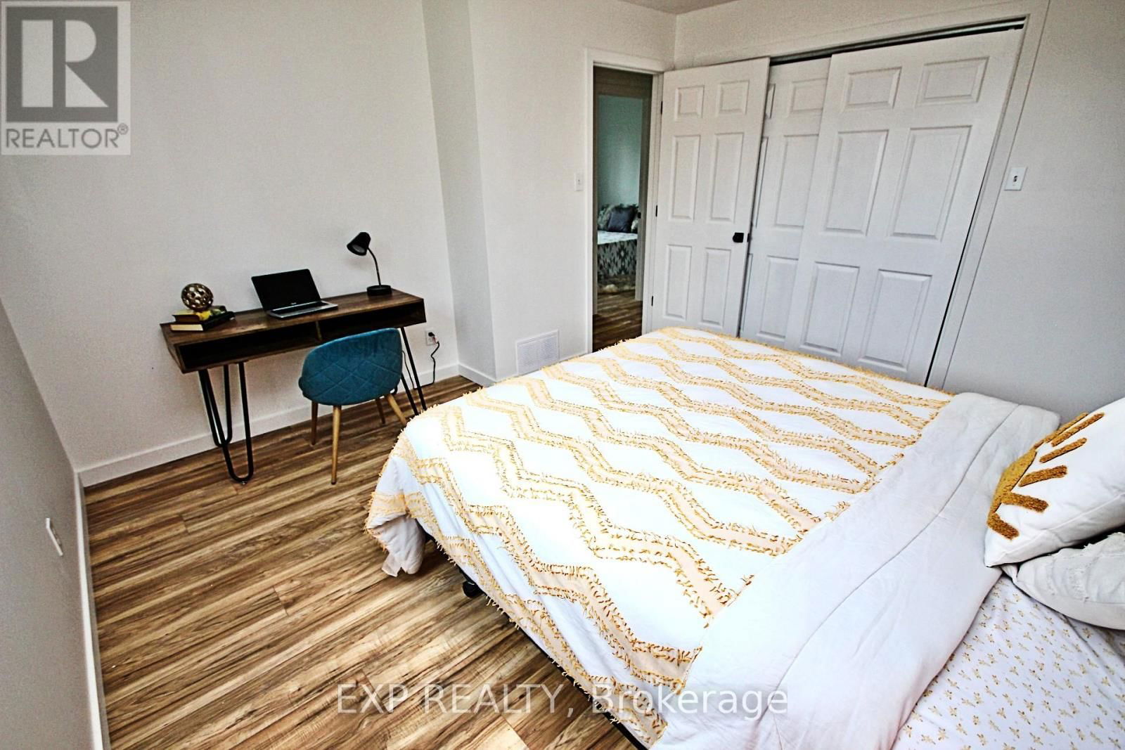 68 COLUMBIA AVENUE Image 14