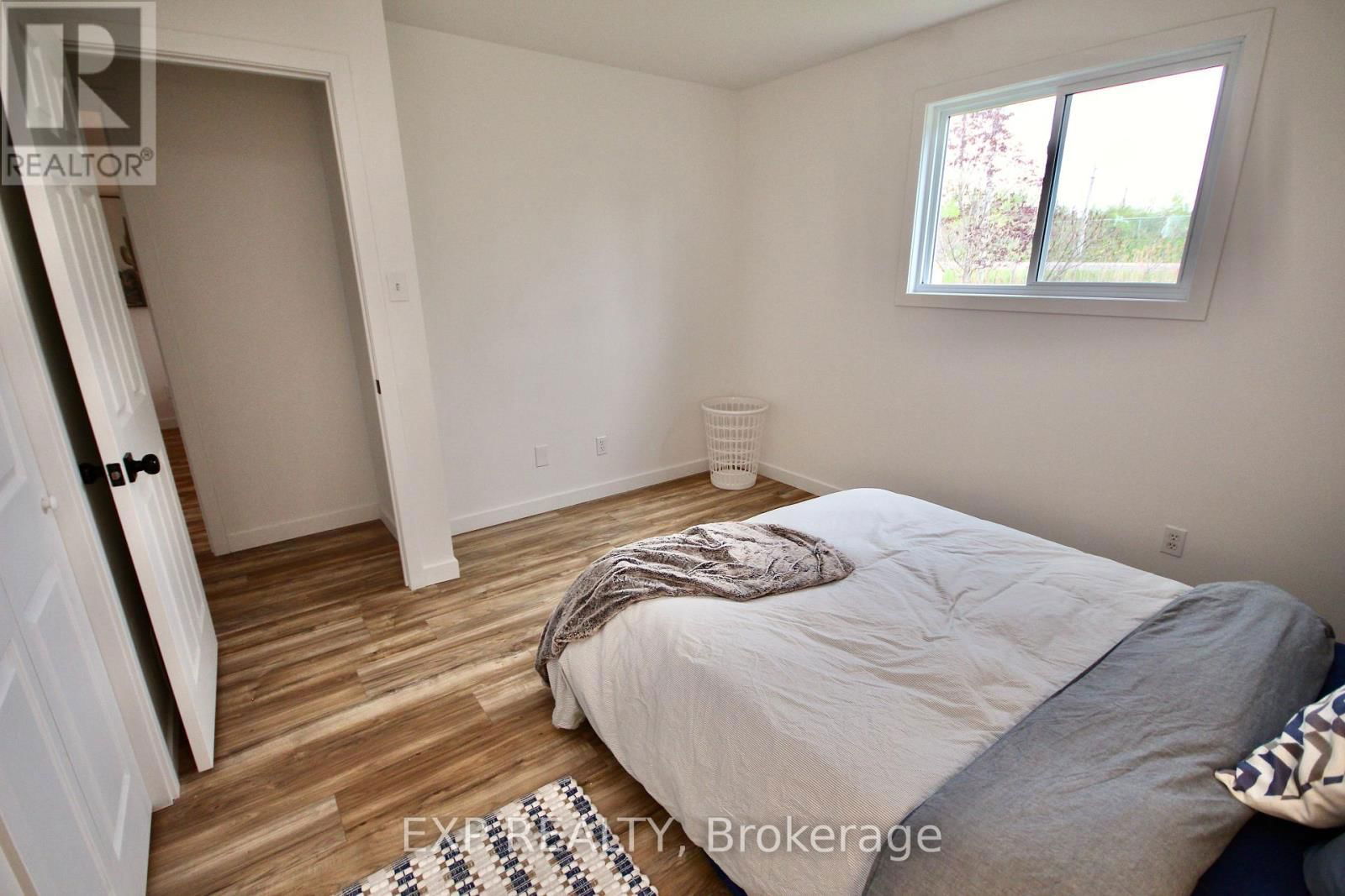 68 COLUMBIA AVENUE Image 16