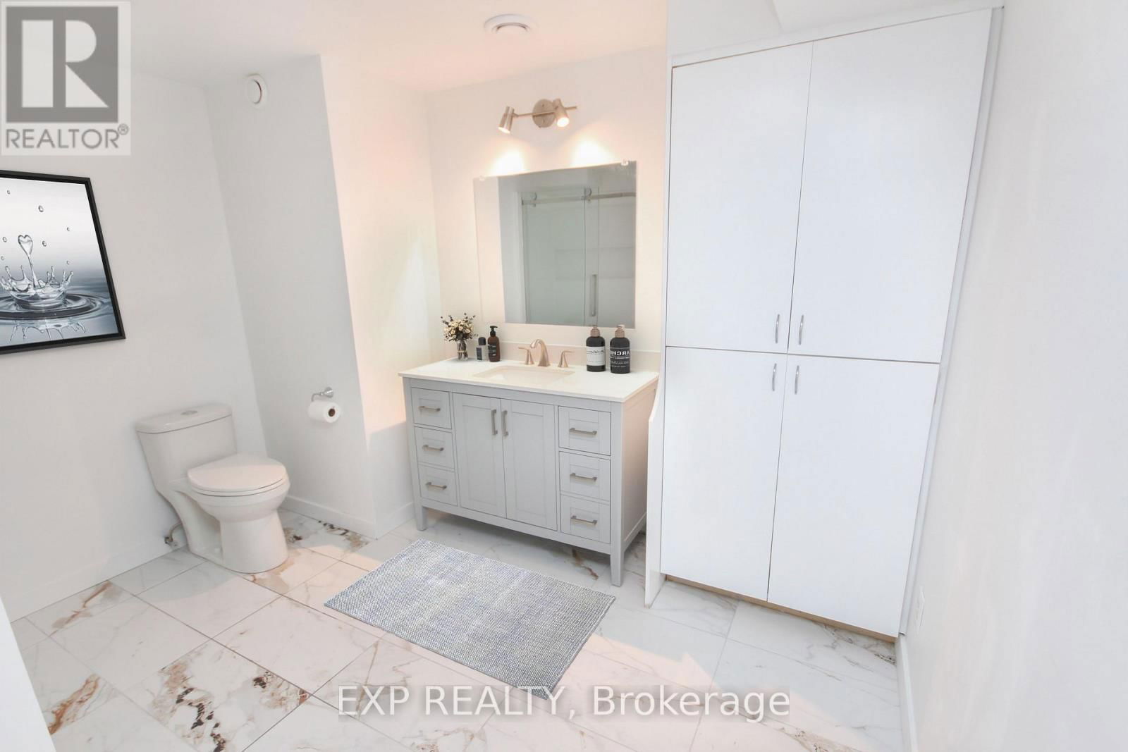 68 COLUMBIA AVENUE Image 19