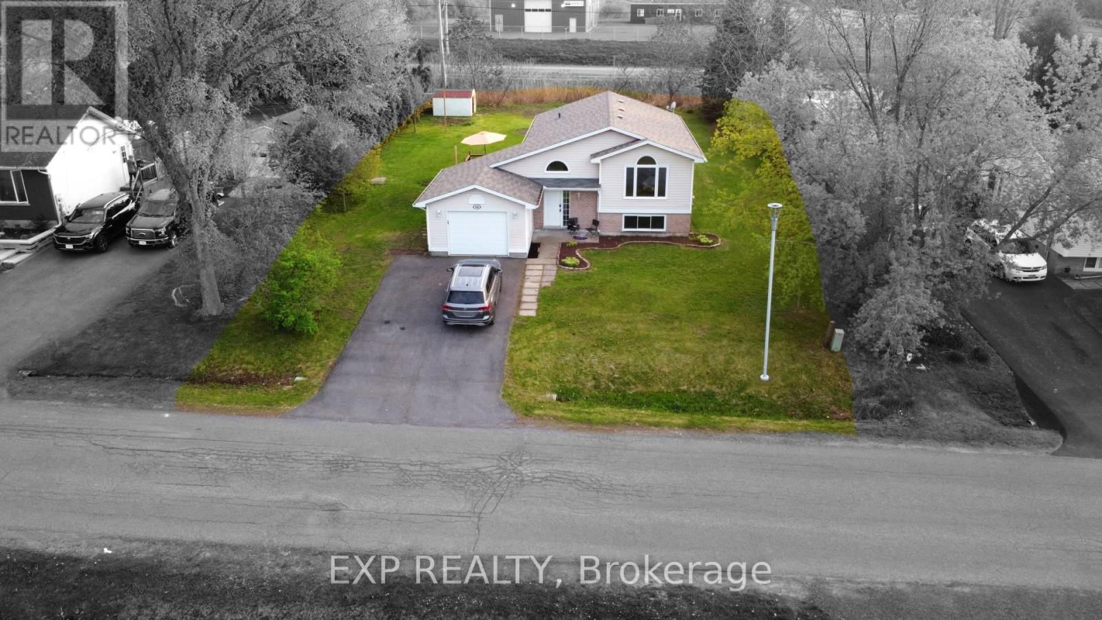 68 COLUMBIA AVENUE Image 29