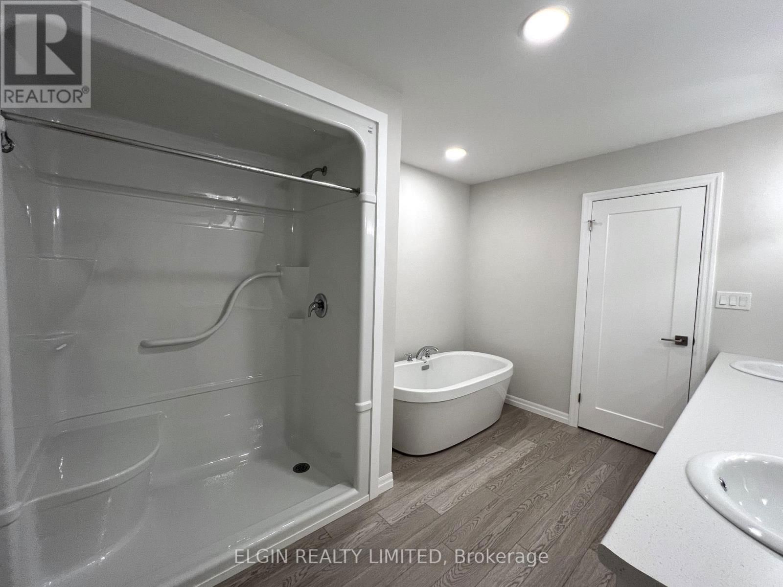 85 WILLOW DRIVE Image 14