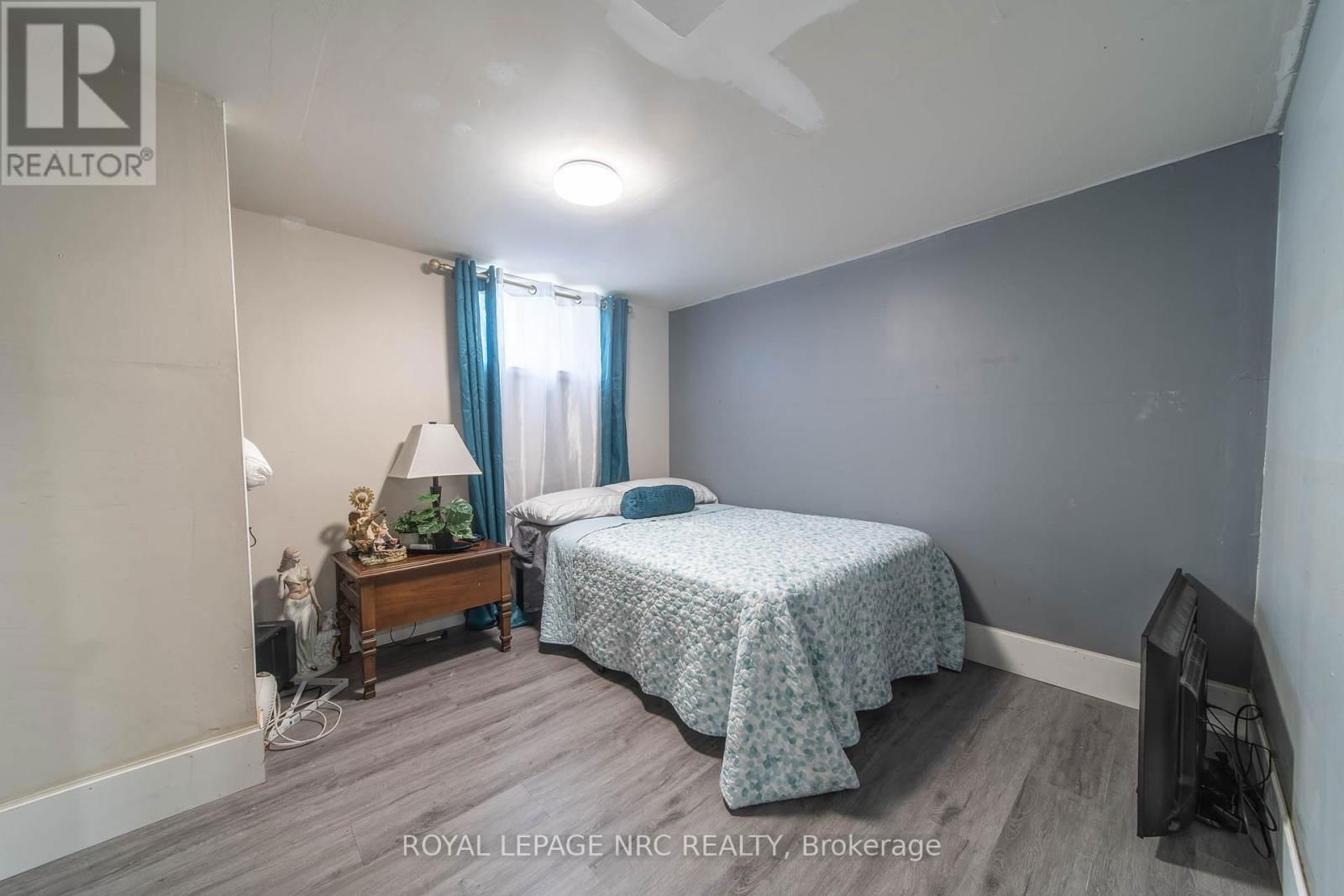 4789 SAINT CLAIR AVENUE Image 13