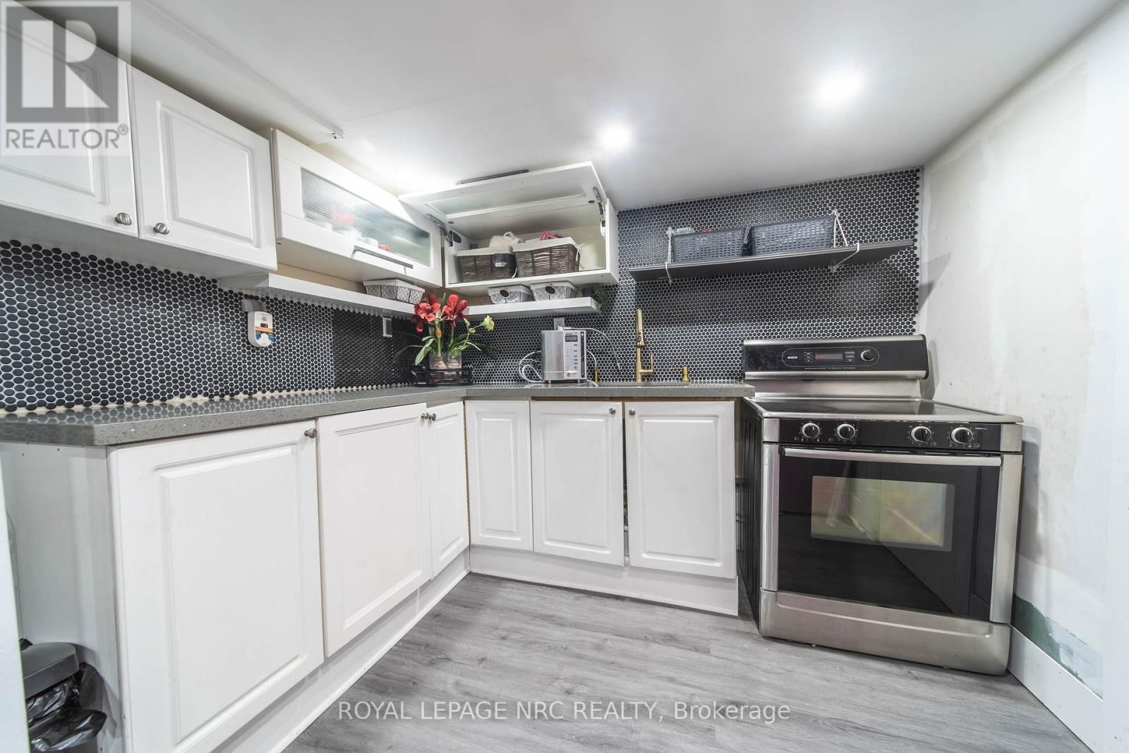4789 SAINT CLAIR AVENUE Image 15