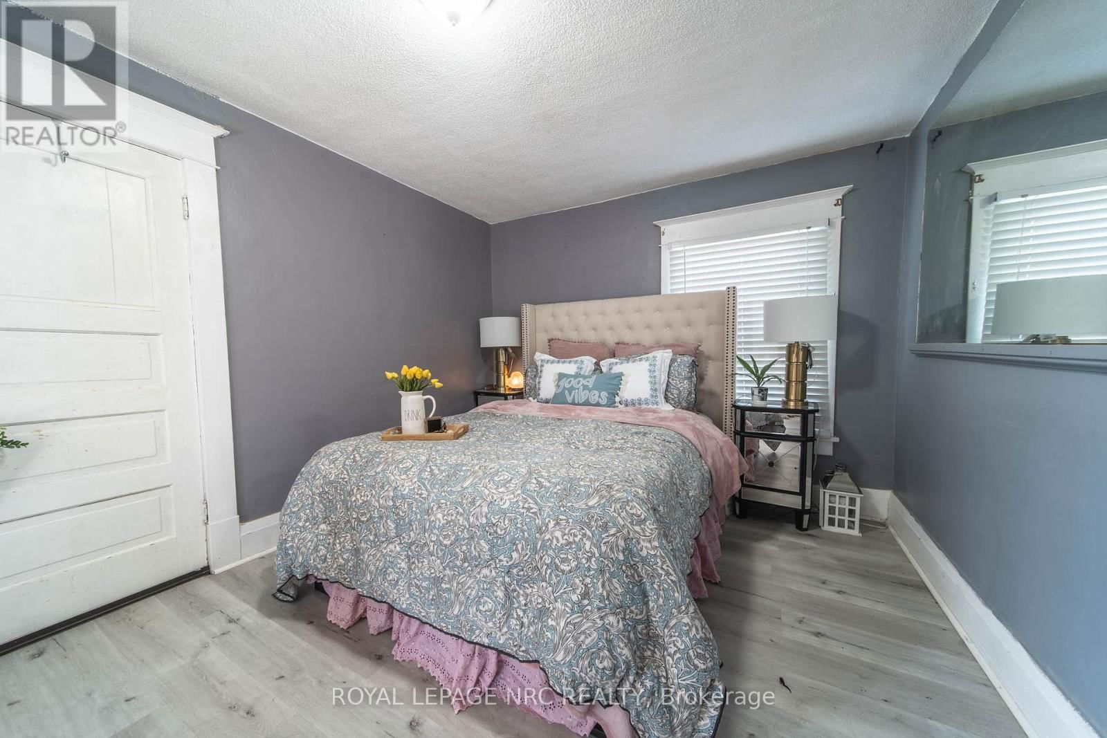 4789 SAINT CLAIR AVENUE Image 21