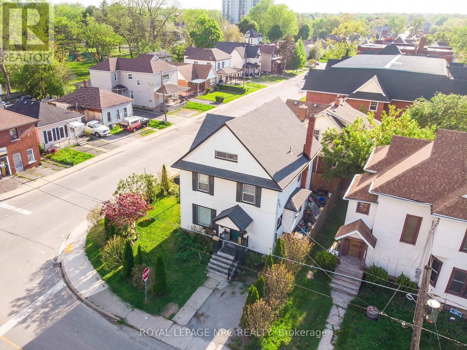 4789 SAINT CLAIR AVENUE Image 28