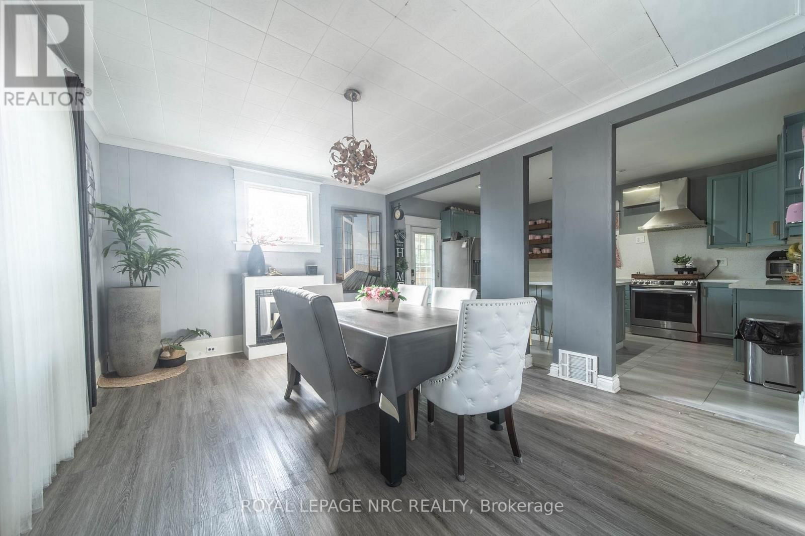 4789 SAINT CLAIR AVENUE Image 8