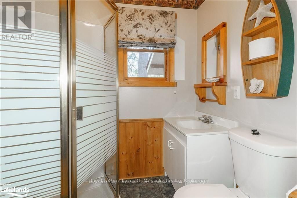 32 MAPLE LEAF DRIVE Image 21