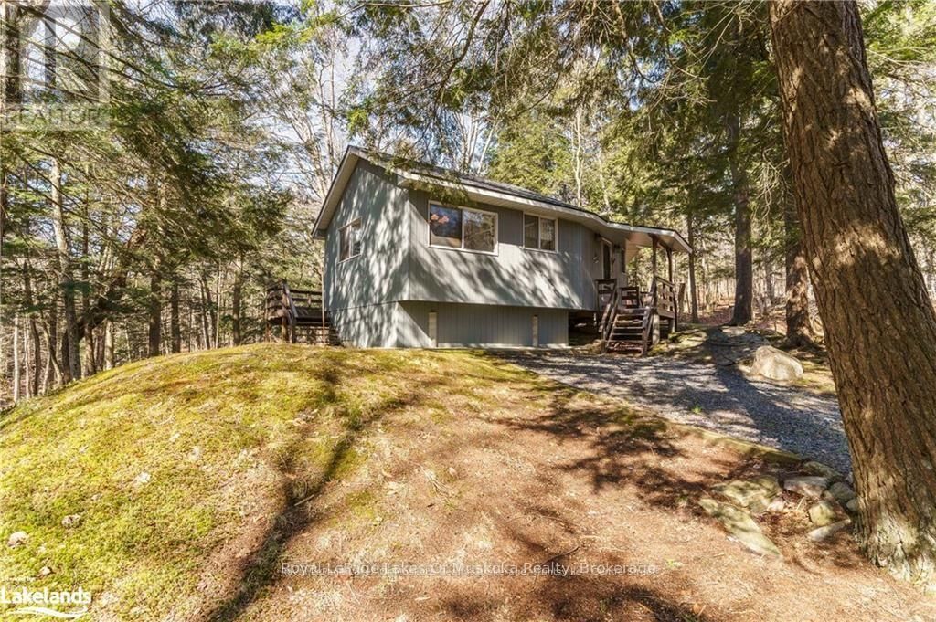 32 MAPLE LEAF DRIVE Image 25