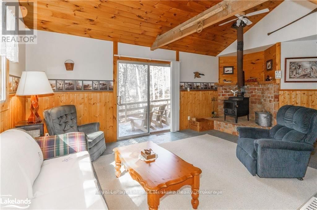 32 MAPLE LEAF DRIVE Image 8