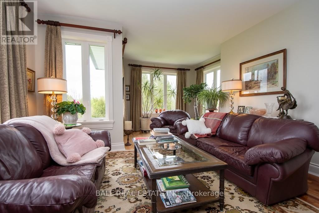 3072 WHITES ROAD Image 15
