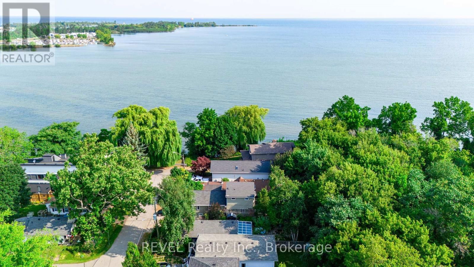 86 NEWPORT STREET Image 46