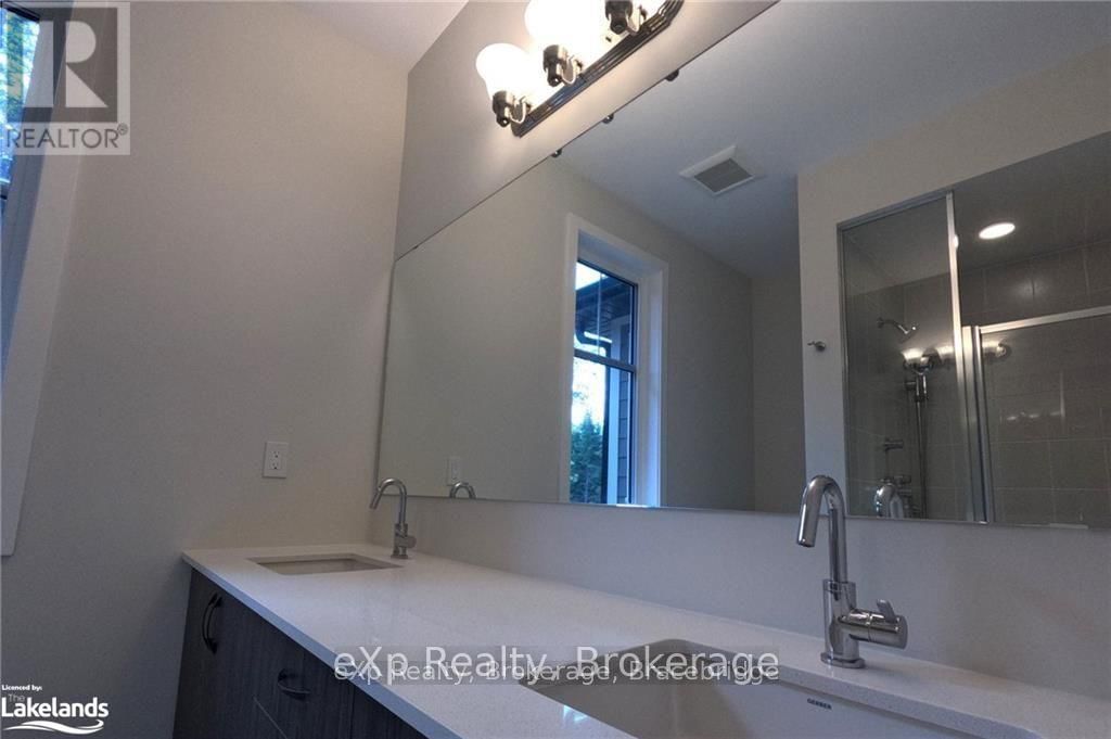 1052 GREENSVIEW DRIVE Image 13