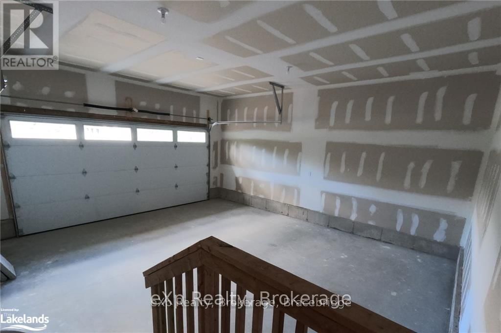1052 GREENSVIEW DRIVE Image 20