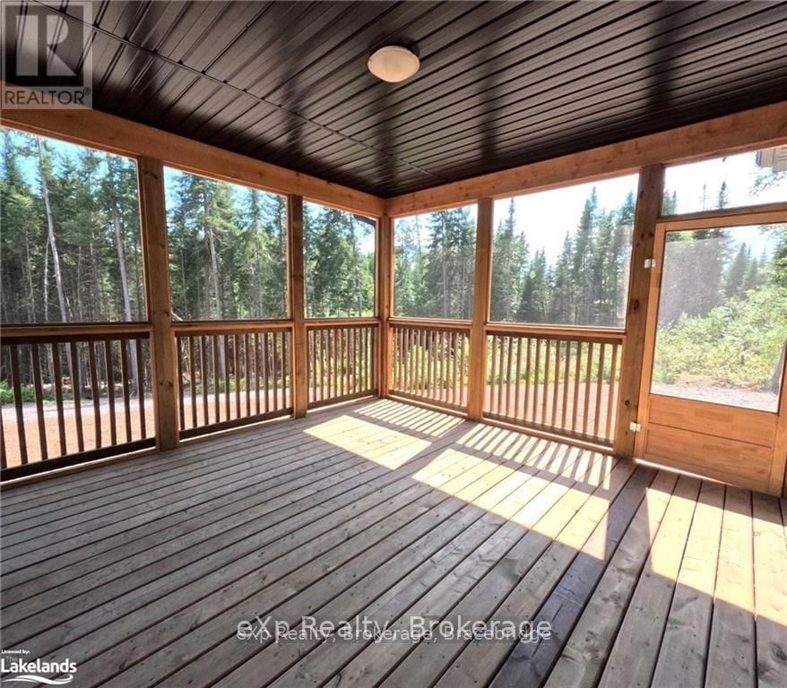 1052 GREENSVIEW DRIVE Image 6