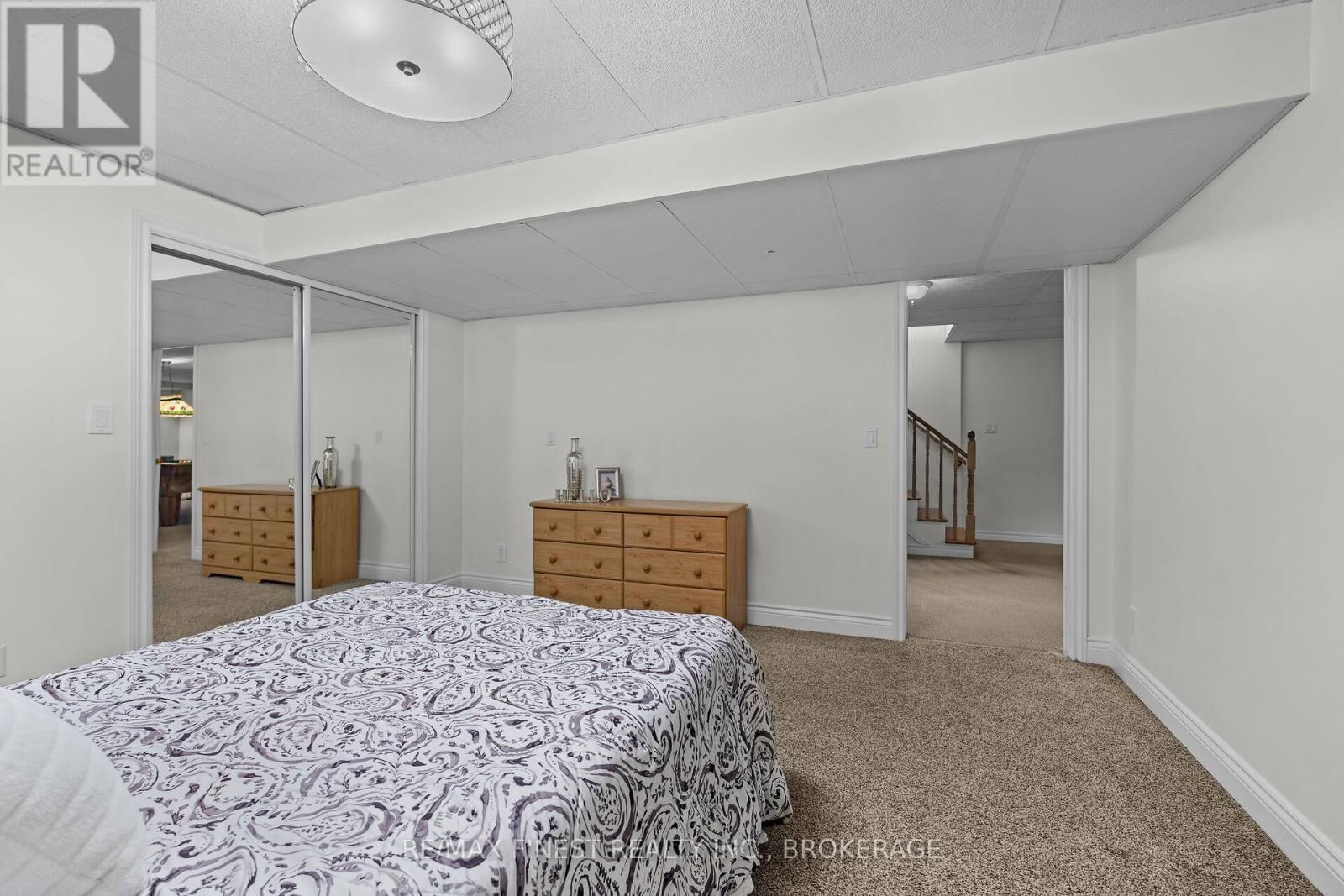 19 DALGLEISH AVENUE Image 35