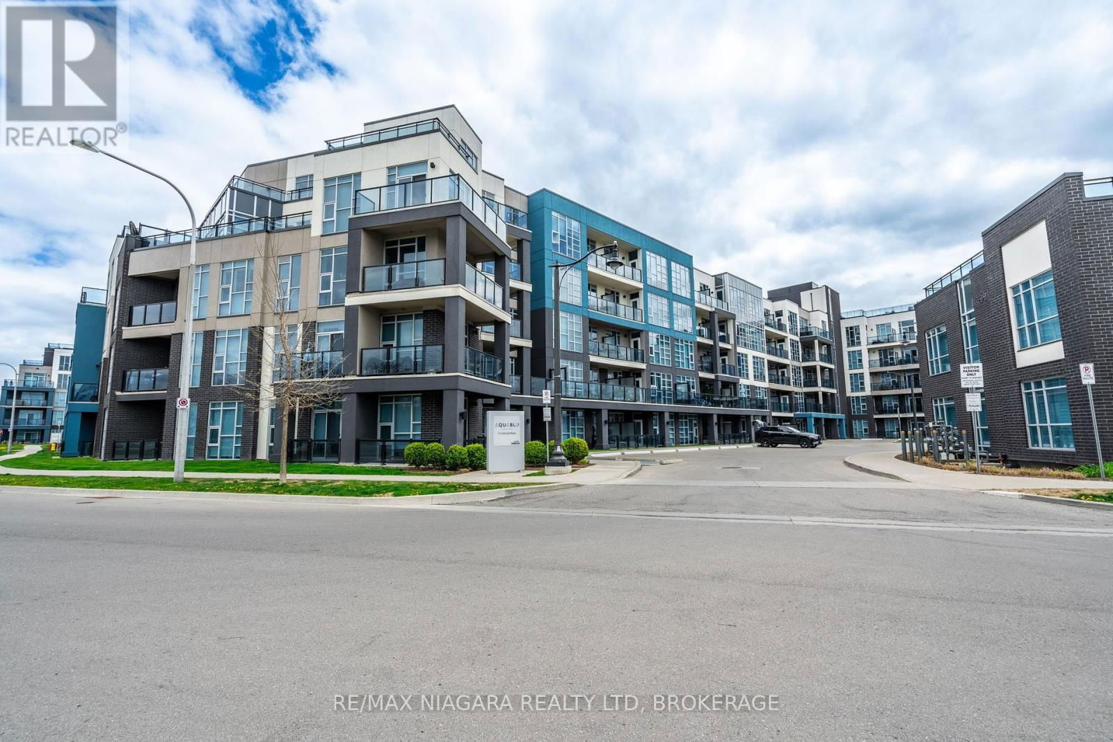 106 - 10 CONCORD PLACE Image 3