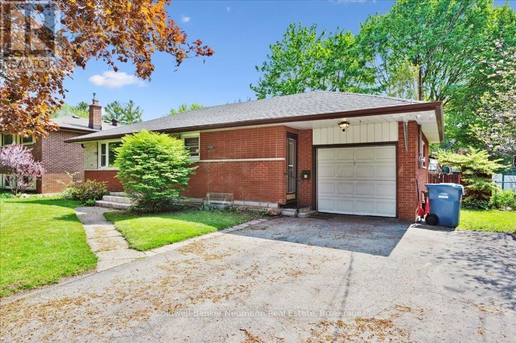 100 GUELPH STREET Image 1