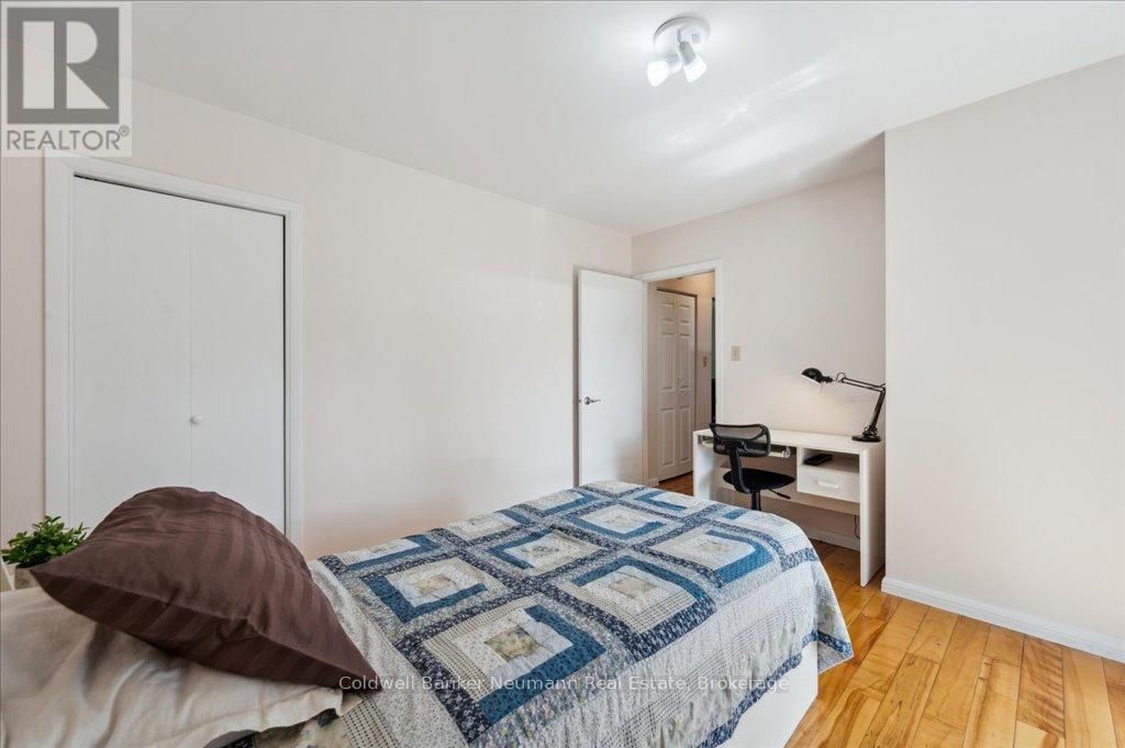 100 GUELPH STREET Image 18