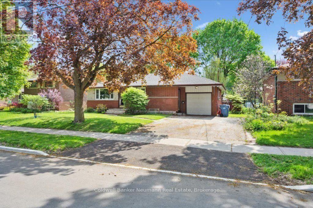 100 GUELPH STREET Image 2
