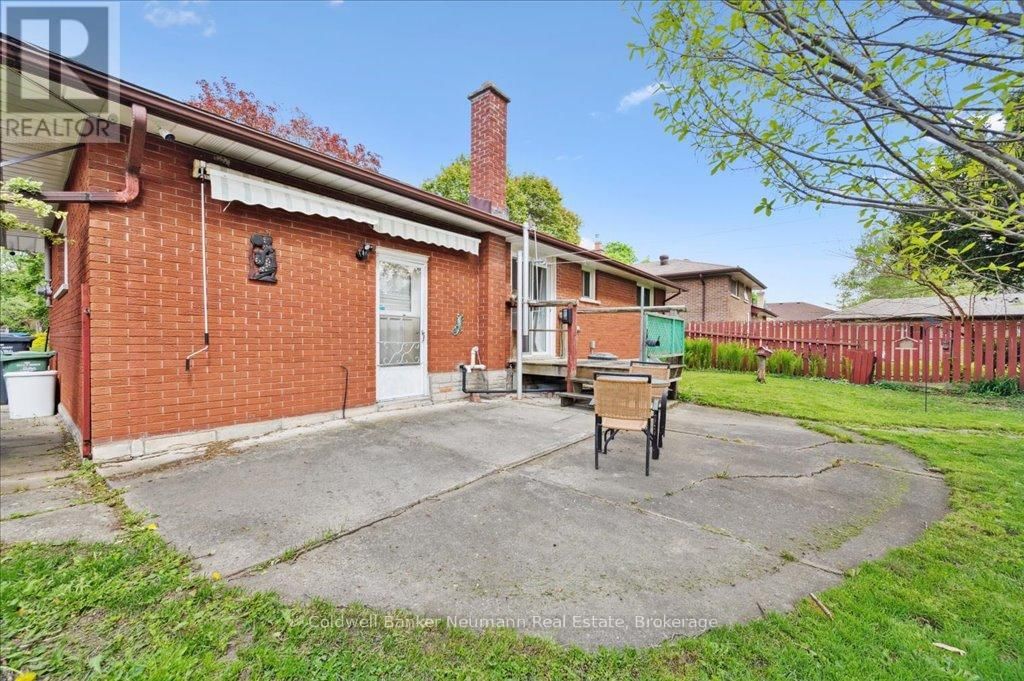 100 GUELPH STREET Image 31