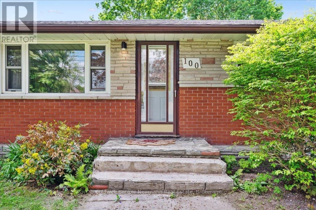 100 GUELPH STREET Image 5