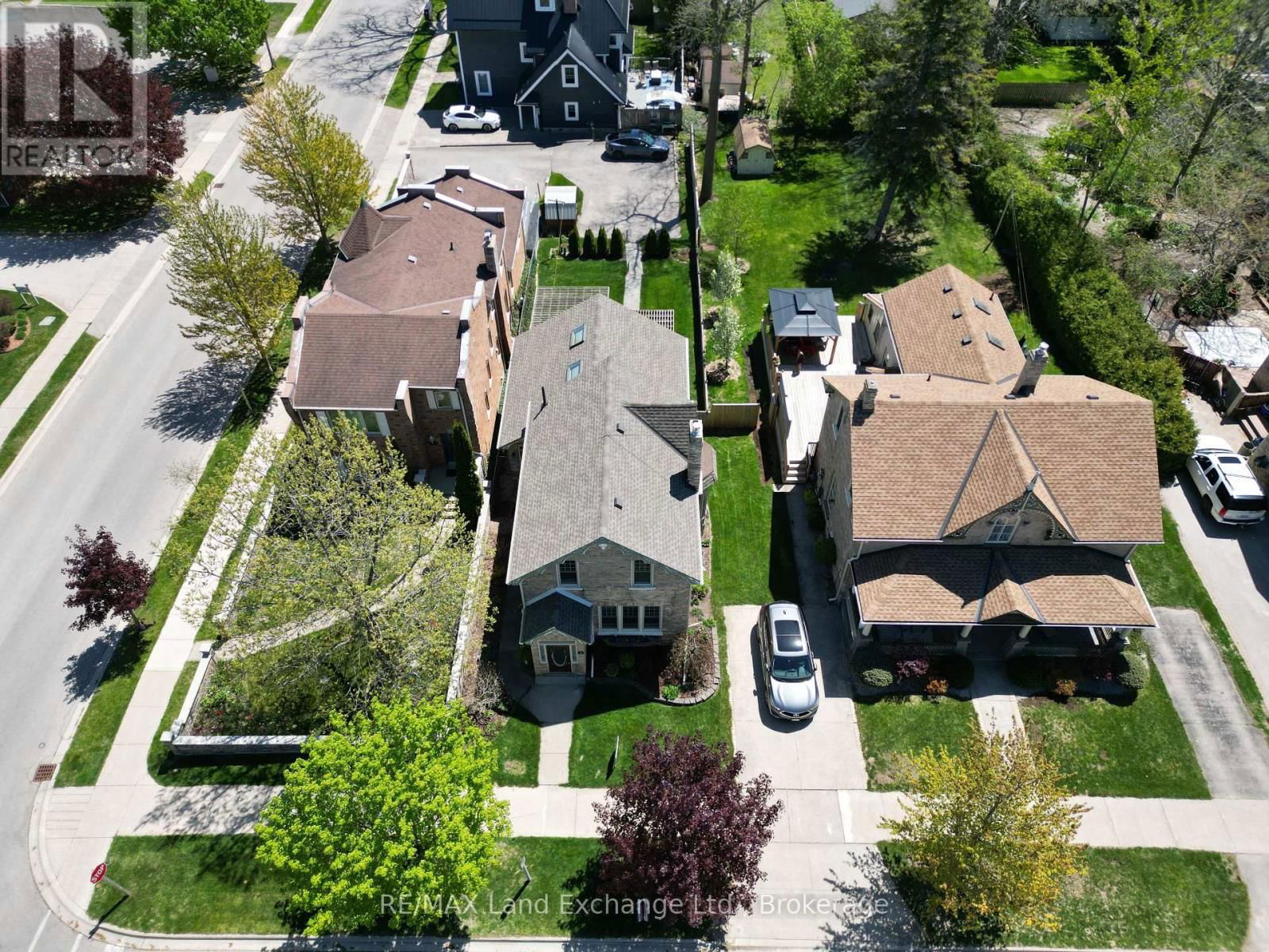 813 PRINCES STREET NORTH Image 39