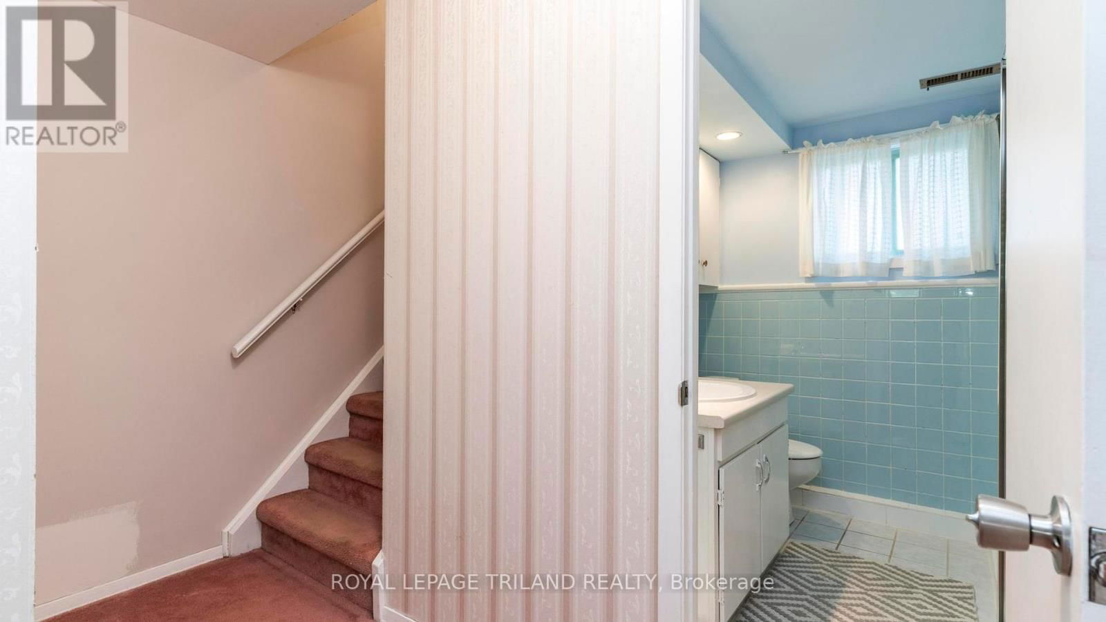 125 DELMONT PLACE Image 18
