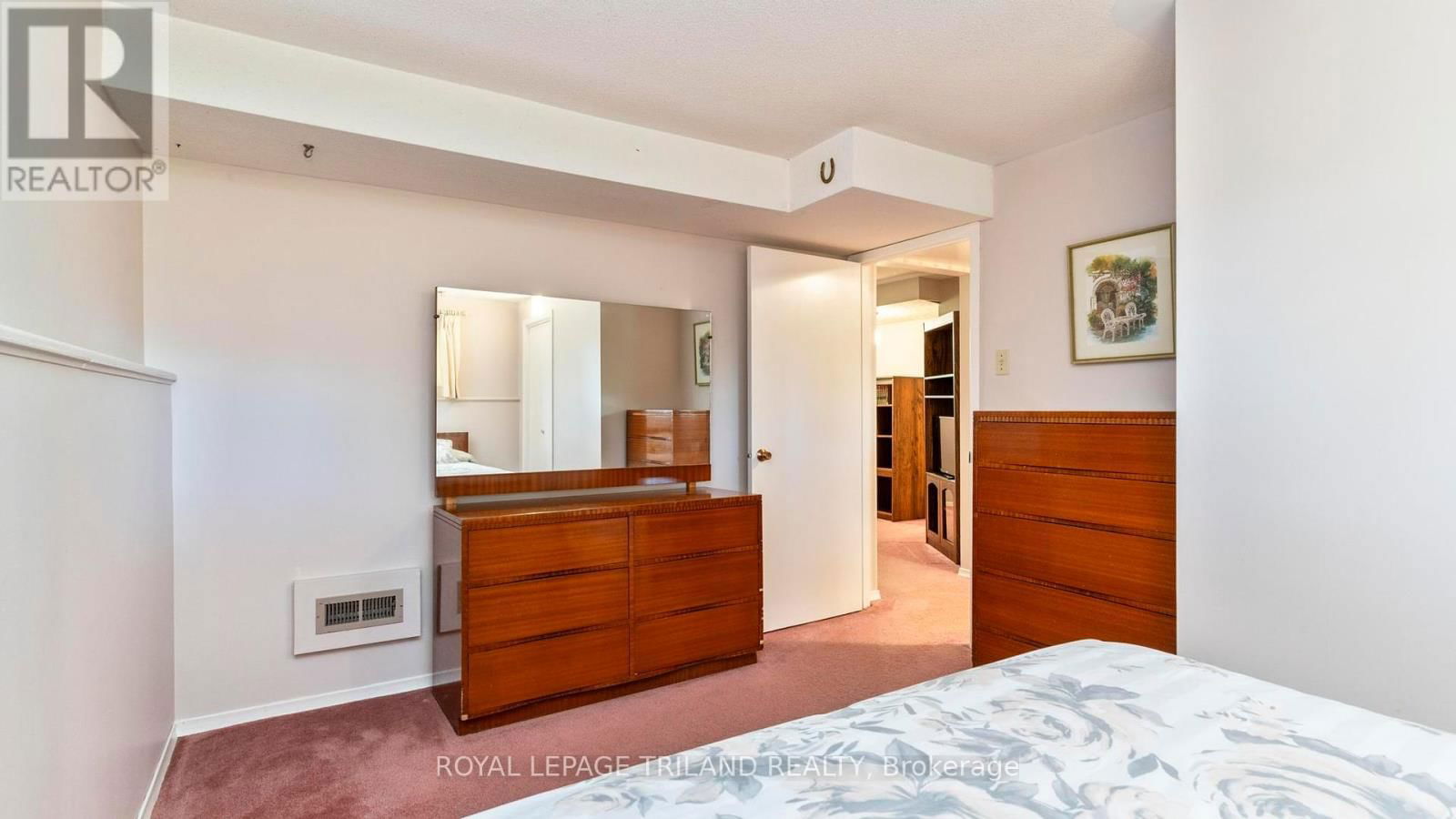 125 DELMONT PLACE Image 21